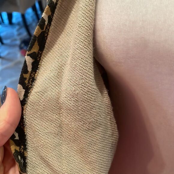 VenusāAnimalĀ PrintāCardigan - Picture 3 of 8